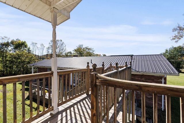 537 Bays Bend Road, West Liberty, KY 41472