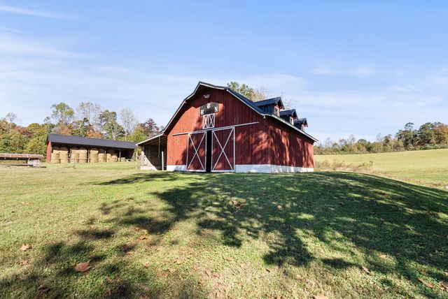 537 Bays Bend Road, West Liberty, KY 41472