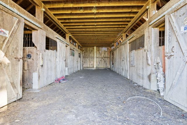 537 Bays Bend Road, West Liberty, KY 41472