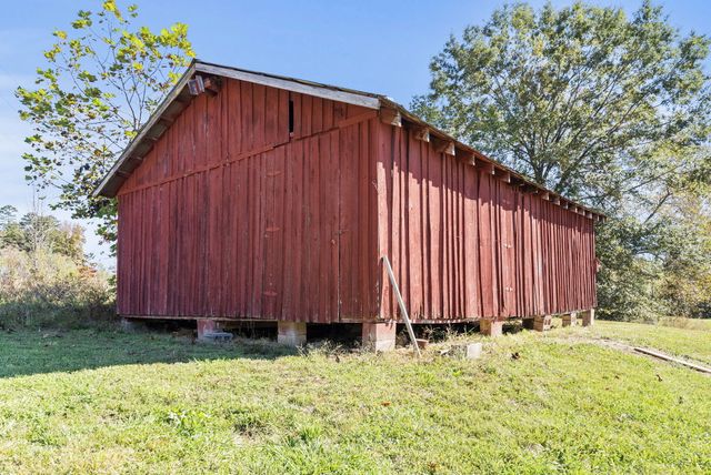 537 Bays Bend Road, West Liberty, KY 41472