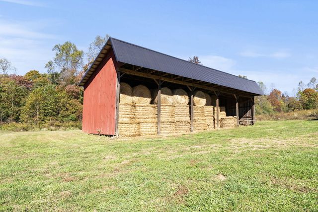 537 Bays Bend Road, West Liberty, KY 41472