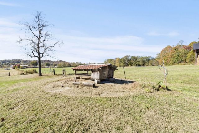 537 Bays Bend Road, West Liberty, KY 41472