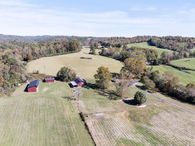 537 Bays Bend Road, West Liberty, KY 41472