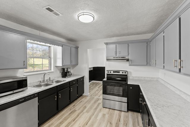 537 Bays Bend Road, West Liberty, KY 41472