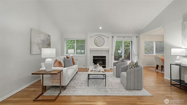 8128 NE 125th Street, Kirkland, WA 98034