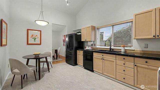 8128 NE 125th Street, Kirkland, WA 98034