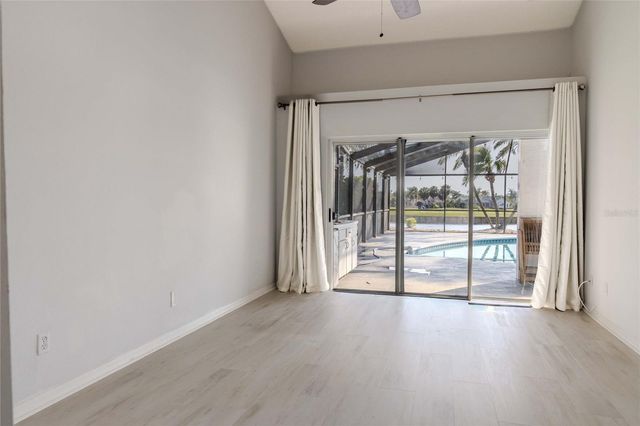 1211 PERIDOT LANE, Sun City Center, FL 33573