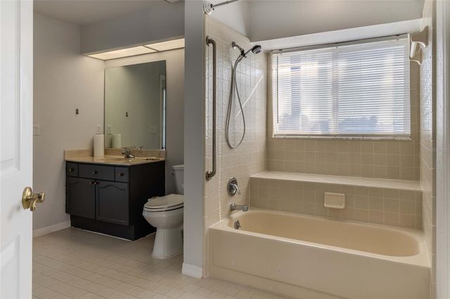 1211 PERIDOT LANE, Sun City Center, FL 33573