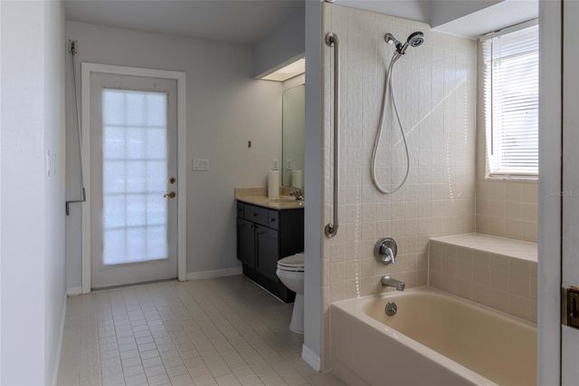 1211 PERIDOT LANE, Sun City Center, FL 33573