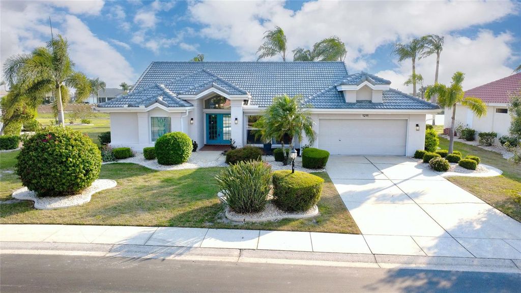 1211 PERIDOT LANE, Sun City Center, FL 33573