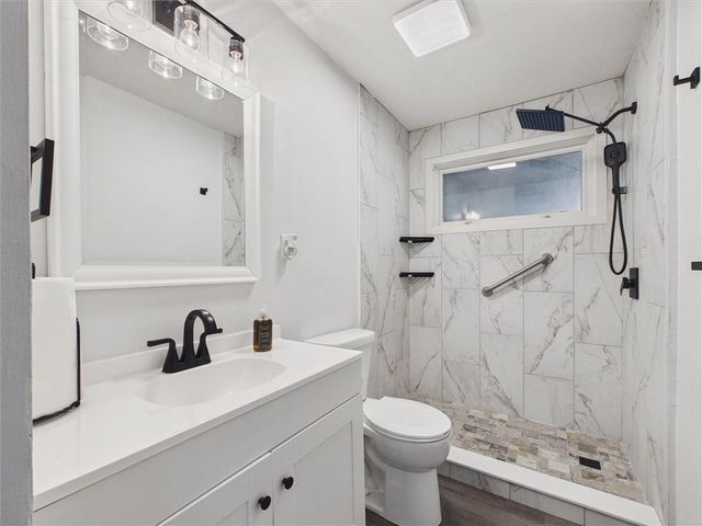 12206 E 47th Street S, Independence, MO 64055