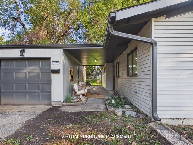 12206 E 47th Street S, Independence, MO 64055
