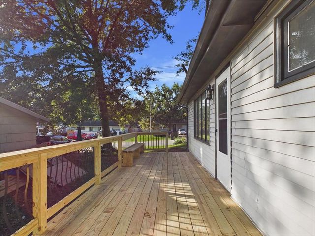 12206 E 47th Street S, Independence, MO 64055