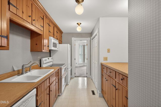 2502 Chapel Hill Road B, Durham, NC 27707