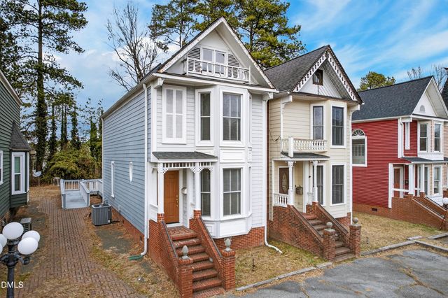 2502 Chapel Hill Road B, Durham, NC 27707