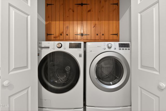 2502 Chapel Hill Road B, Durham, NC 27707