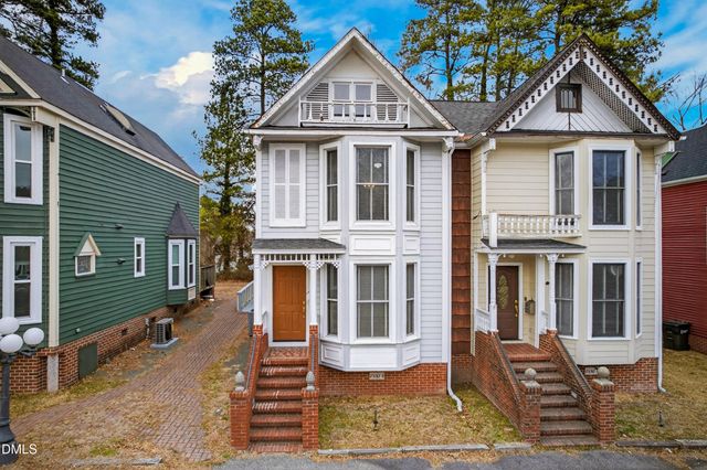 2502 Chapel Hill Road B, Durham, NC 27707