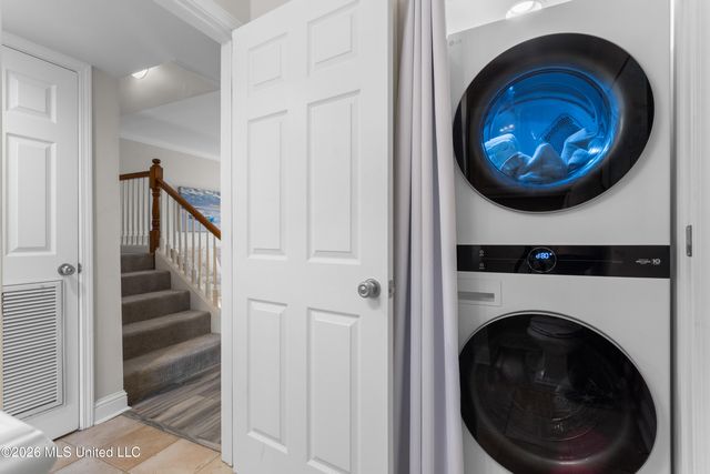 105 Demontluzin Avenue, 1, Bay Saint Louis, MS 39520