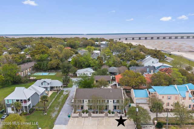 105 Demontluzin Avenue, 1, Bay Saint Louis, MS 39520