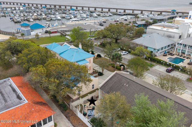 105 Demontluzin Avenue, 1, Bay Saint Louis, MS 39520