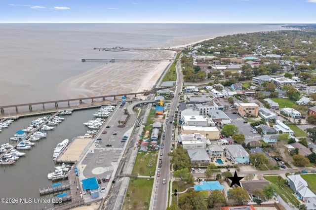 105 Demontluzin Avenue, 1, Bay Saint Louis, MS 39520