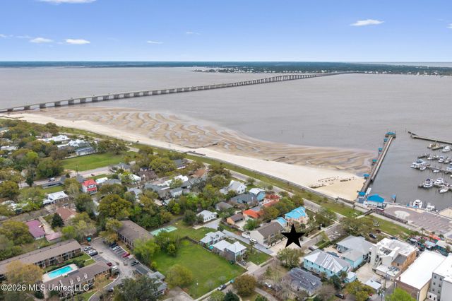 105 Demontluzin Avenue, 1, Bay Saint Louis, MS 39520