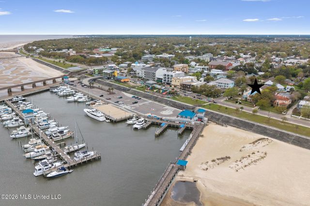 105 Demontluzin Avenue, 1, Bay Saint Louis, MS 39520