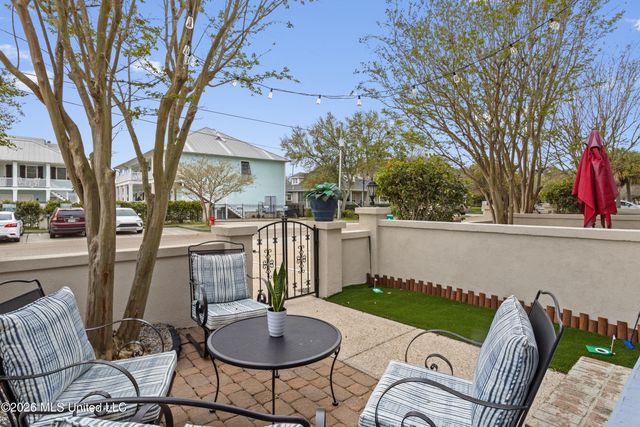 105 Demontluzin Avenue, 1, Bay Saint Louis, MS 39520