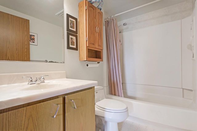 8402 368th AVENUE, Burlington, WI 53105