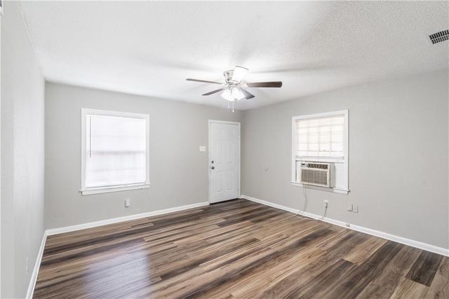 1715 Dog River E Drive, Mobile, AL 36605