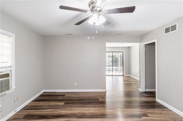 1715 Dog River E Drive, Mobile, AL 36605