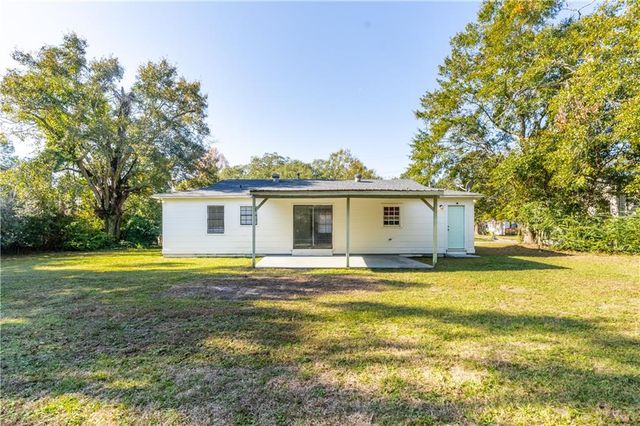 1715 Dog River E Drive, Mobile, AL 36605