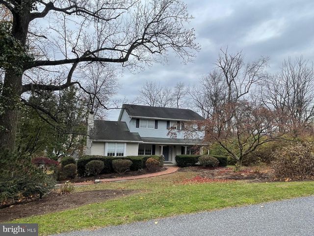 1622 GABLE DR, Coopersburg, PA 18036