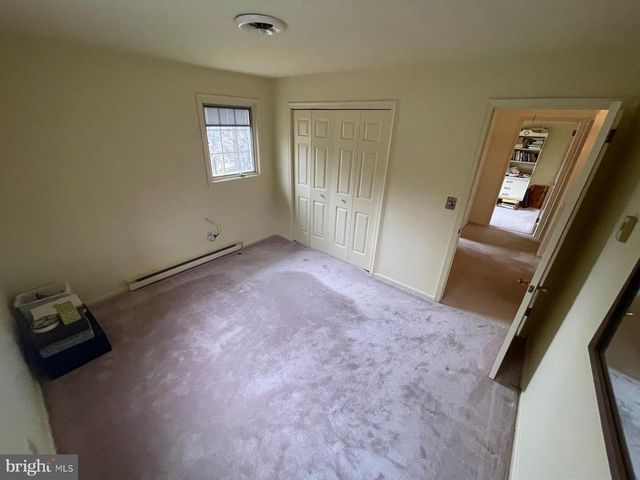 1622 GABLE DR, Coopersburg, PA 18036