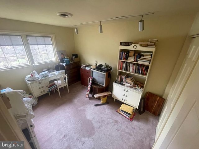 1622 GABLE DR, Coopersburg, PA 18036