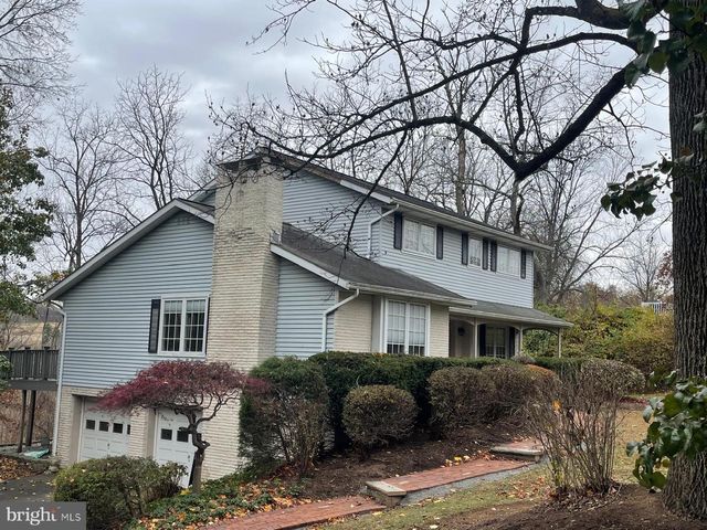 1622 GABLE DR, Coopersburg, PA 18036