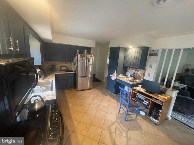 1622 GABLE DR, Coopersburg, PA 18036