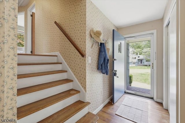 98 Grover Ave, Princeton Twp., NJ 08540