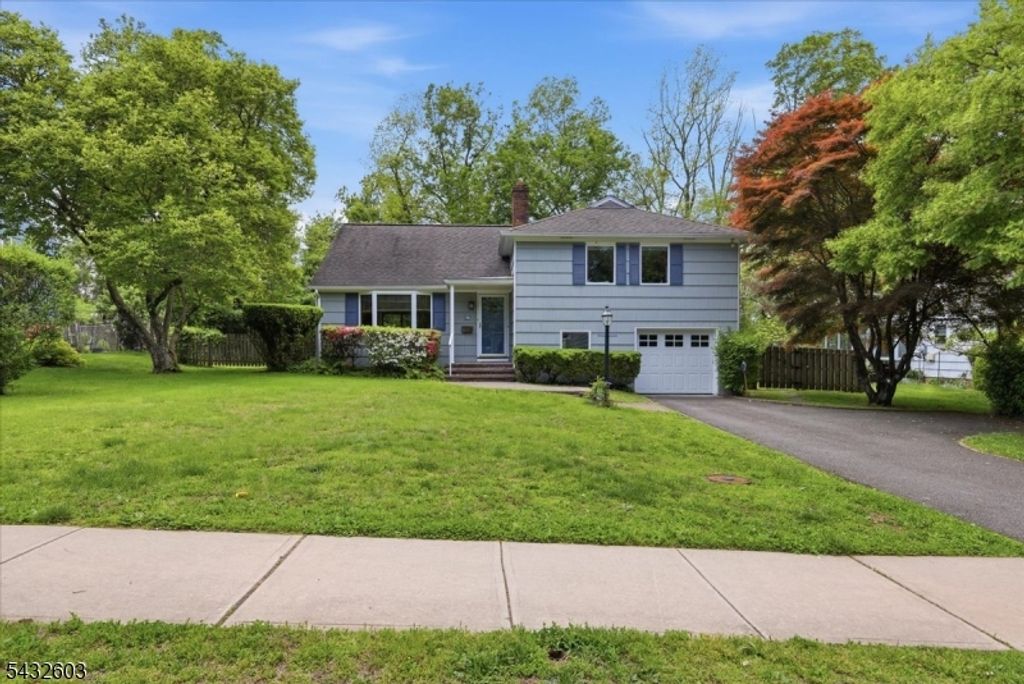 98 Grover Ave, Princeton Twp., NJ 08540