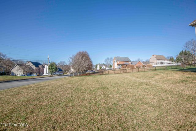 1007 Shadow Wood Lane, Morristown, TN 37814
