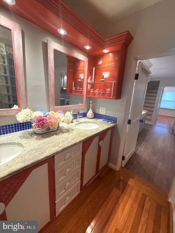 4750 MERCER ST, Philadelphia, PA 19137