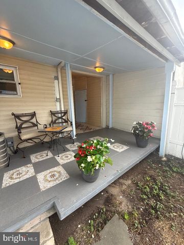 4750 MERCER ST, Philadelphia, PA 19137