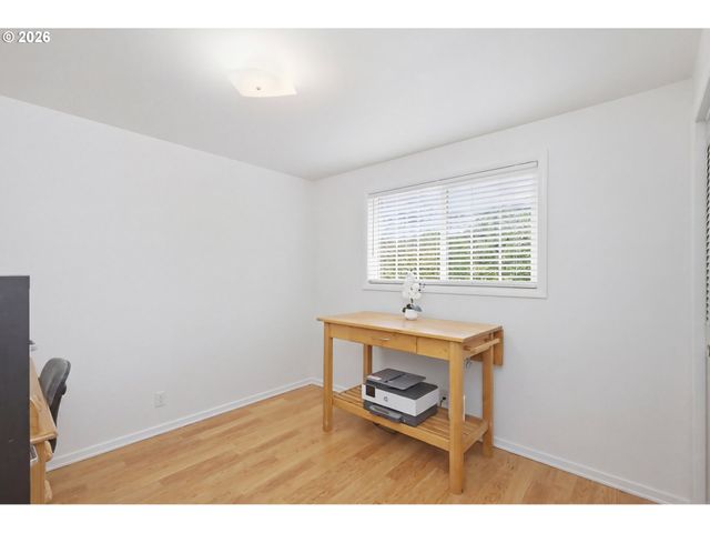 1125 DELROSE Dr, Springfield, OR 97477