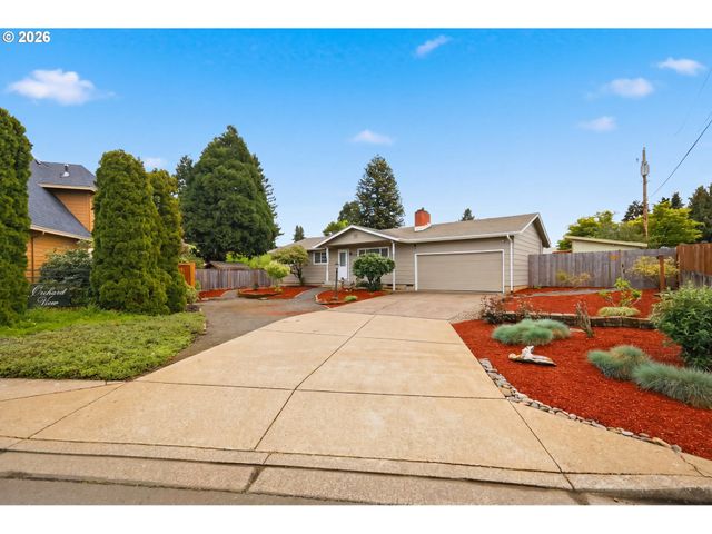 1125 DELROSE Dr, Springfield, OR 97477