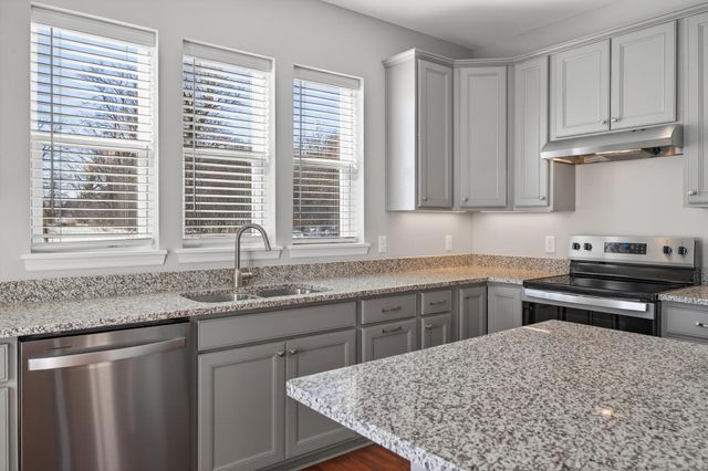 19572 102nd Place, Corcoran, MN 55374