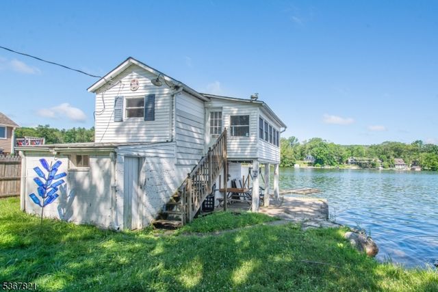 30 E Shore Culver Rd, Frankford Twp., NJ 07826