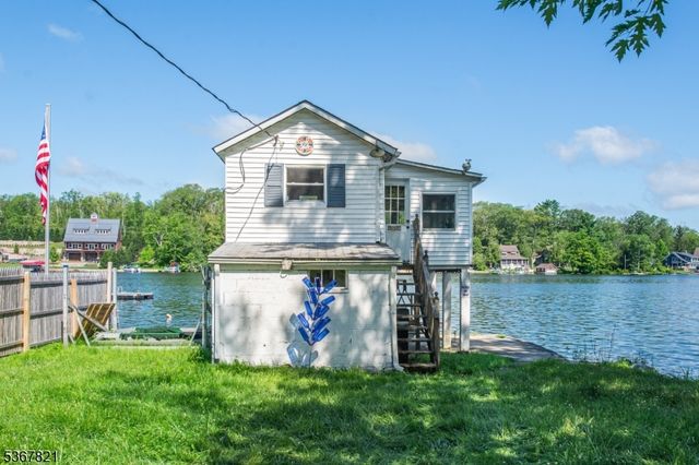 30 E Shore Culver Rd, Frankford Twp., NJ 07826