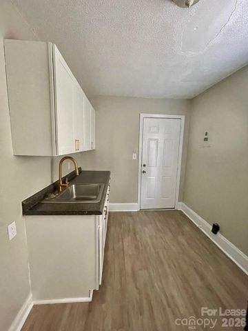 1314 N McDowell None, Charlotte, NC 28205