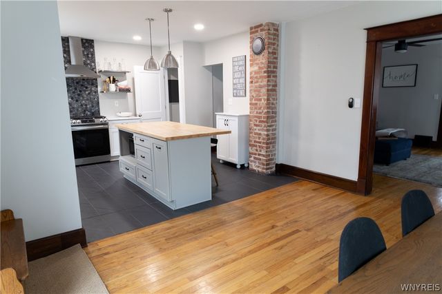 5517 Sterling Road, Hamburg, NY 14075