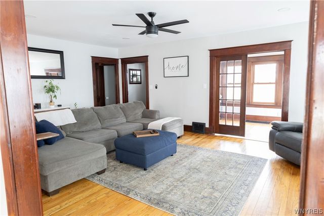 5517 Sterling Road, Hamburg, NY 14075